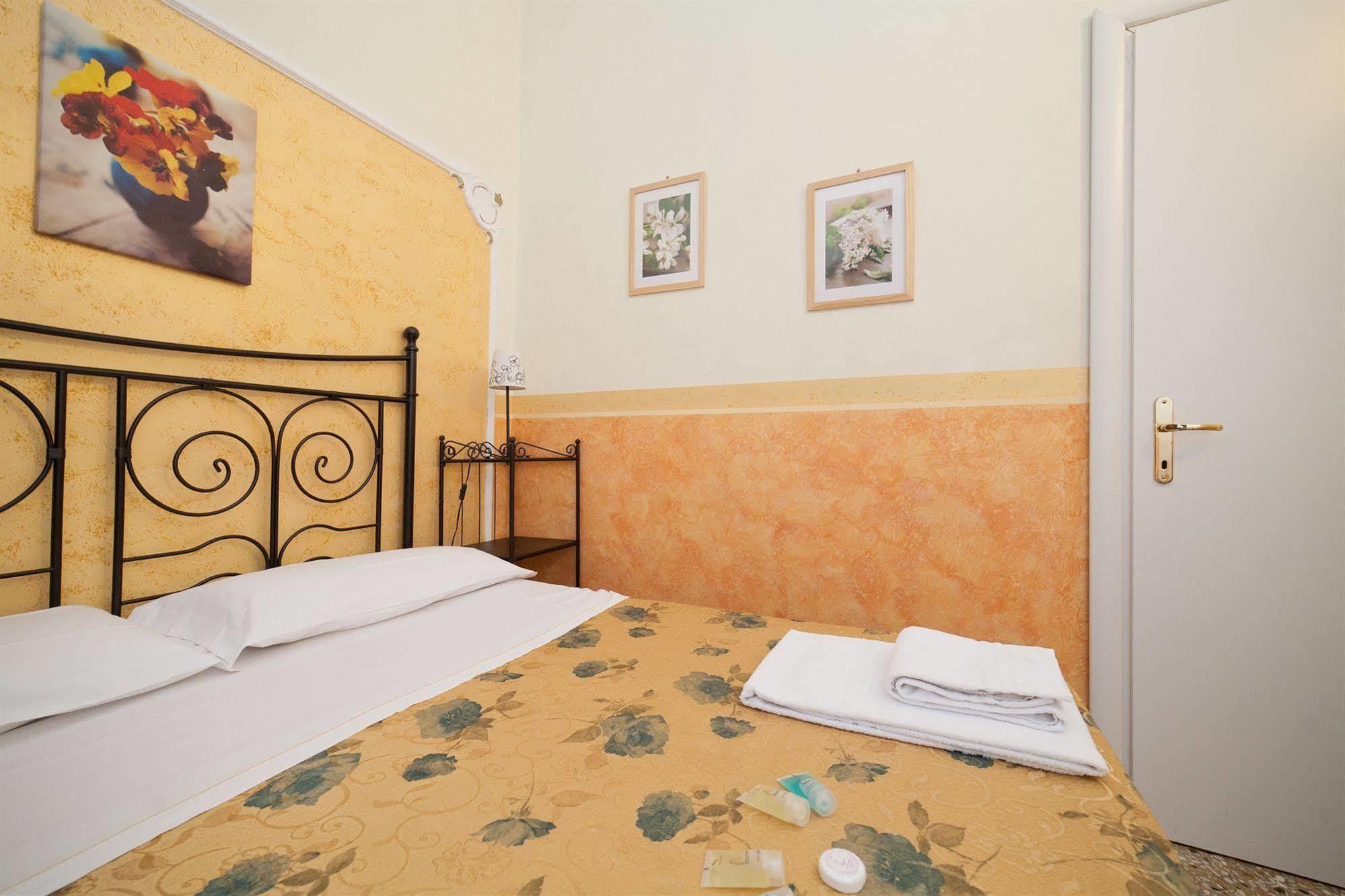 Baldassini Suites Rome Luaran gambar